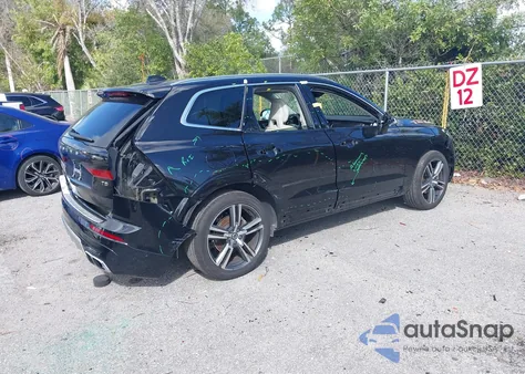 2019 Volvo Xc60 T5 Momentum z USA, uszkodzony, nr VIN LYV102DK7KB192468